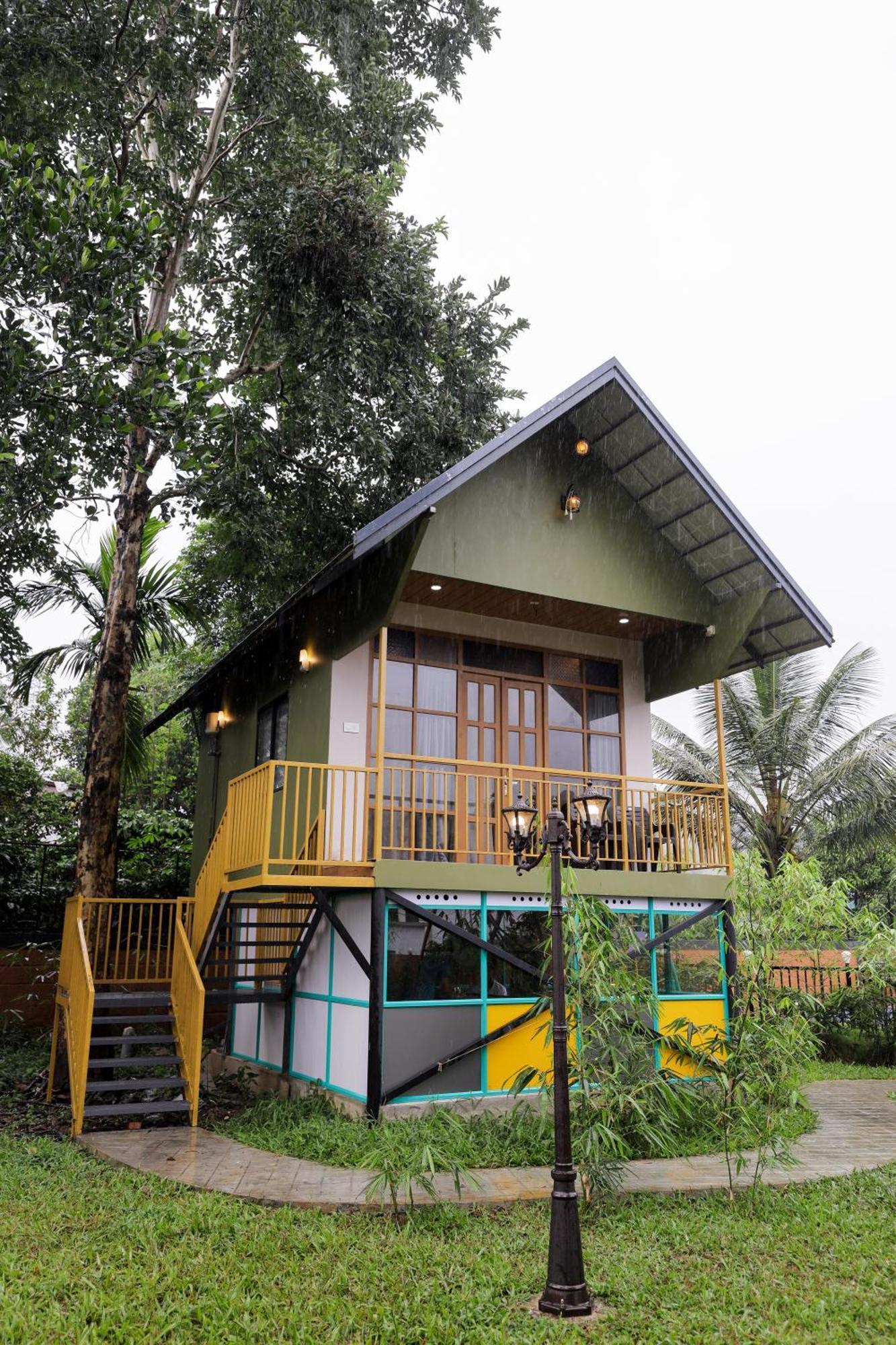 Sky Blue Homestay With Pool Vythiri Exterior photo
